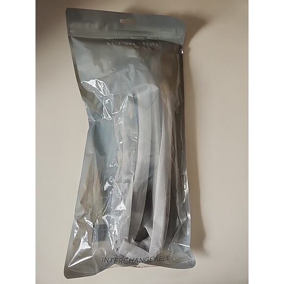 NWT Red Versa Tote With Three Interchangable Handles - Picture 5 of 7